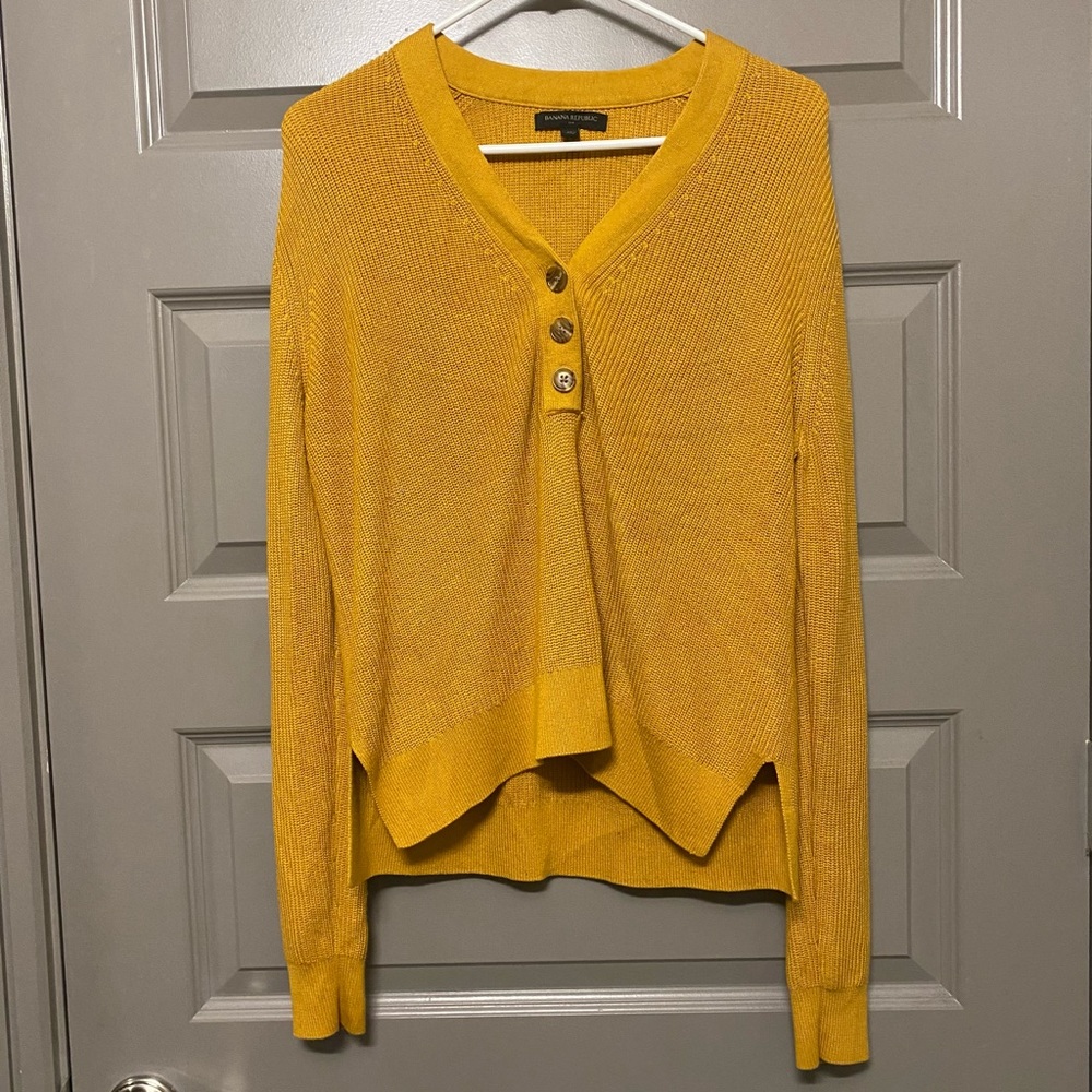 Banana Republic Henley Sweater